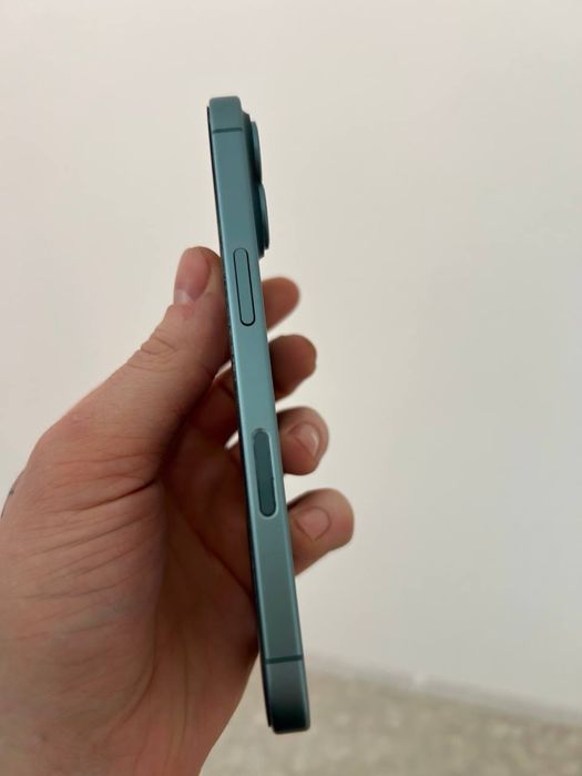 Айфон 16 продам срочно