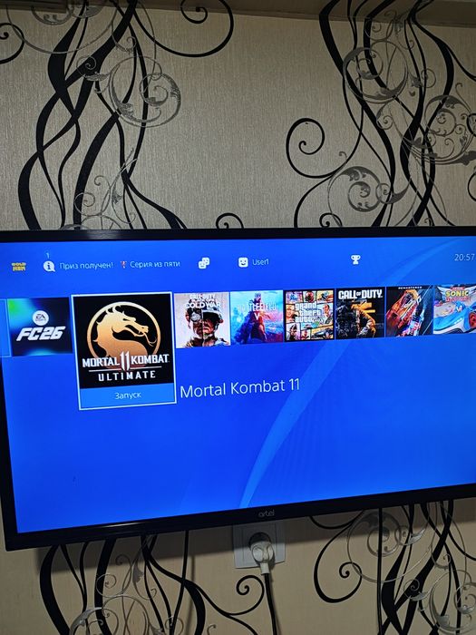 Продается плейтешен 4 срочна