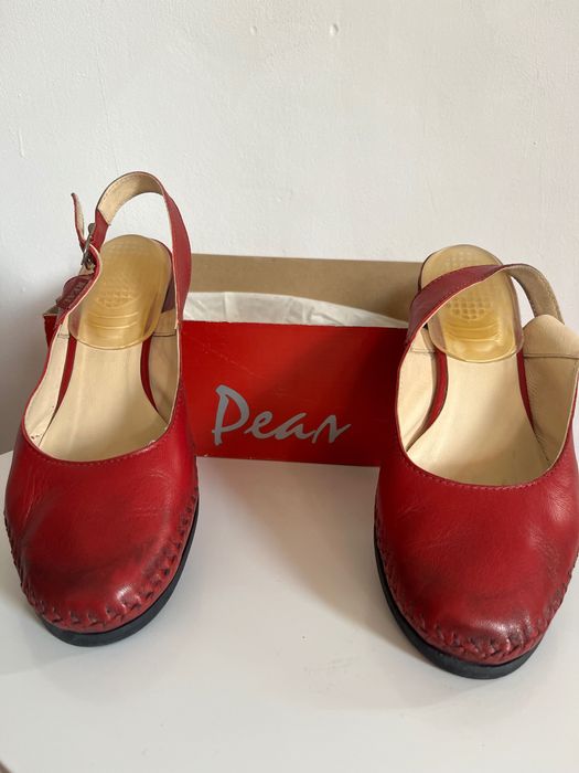 Дамски обувки на Real