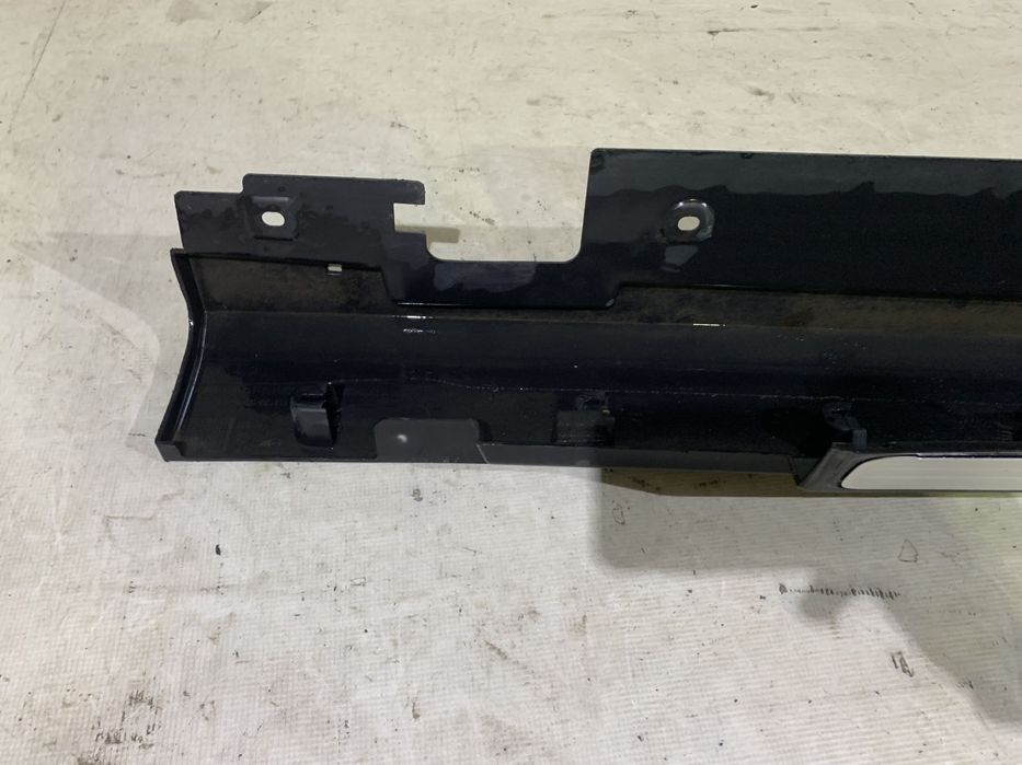 Prag stanga Mini CooperClubman F54, 2016, 2017, 2018, 2019, 2020, 2021, 2022, cod origine OE 51778072574.