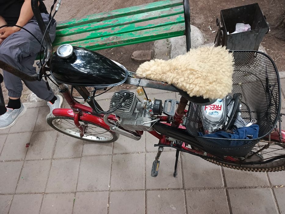 Моторный велосипед