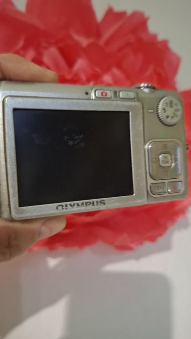 Olympus FE-250 – компактен дигитален фотоапарат