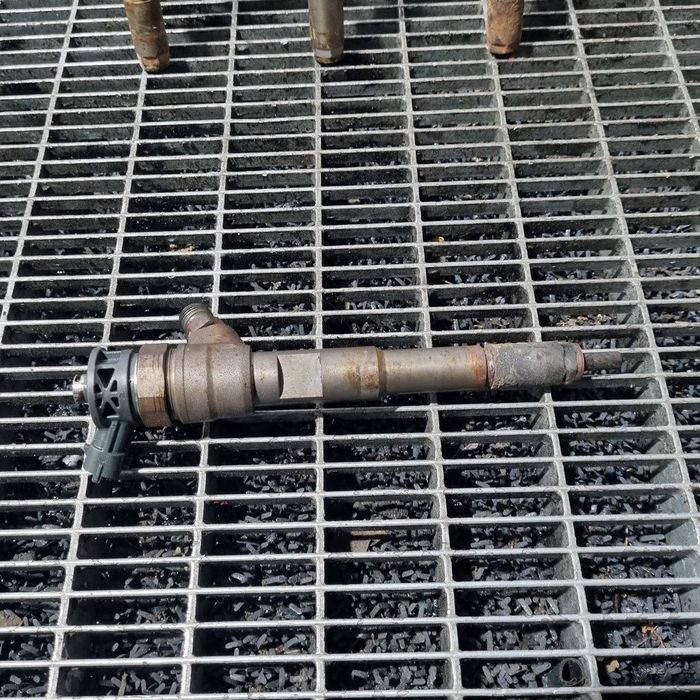 Injector Dacia Sandero 2 1.5 D 2012 - 2016 90CP K9K 612 (1424) Diesel 0445110485