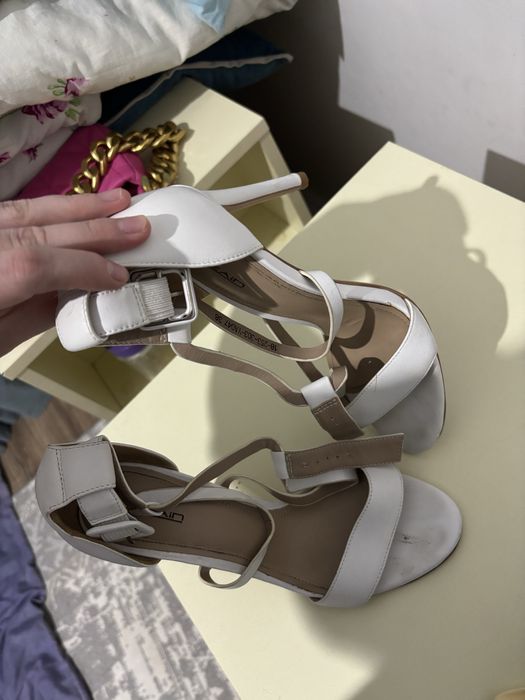 Туфли каблук белая 38