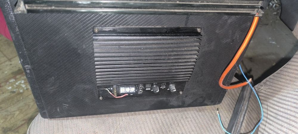 Саб+усилитель  продам срочно