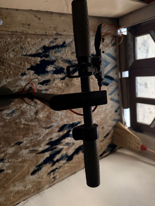 2 trotinete electrice