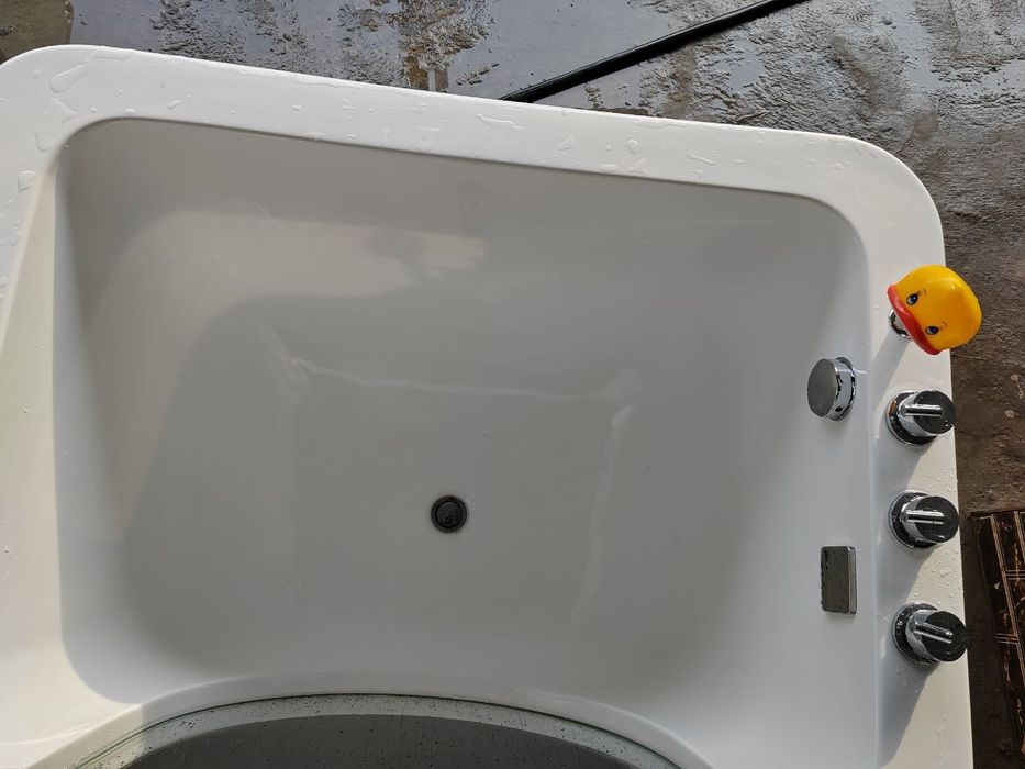 Гидромассажная ванна для детей то