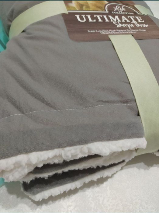 Продаю плед новый 
Размер 150*200.