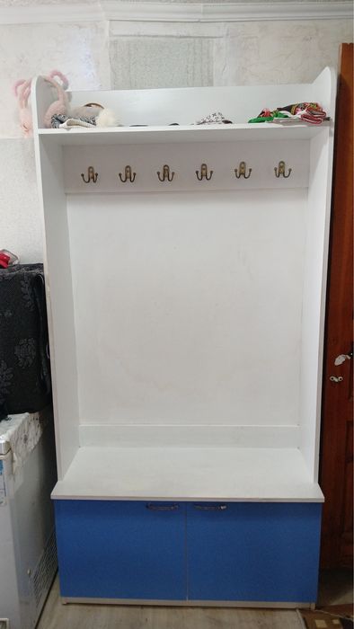 Шкаф для прихожей