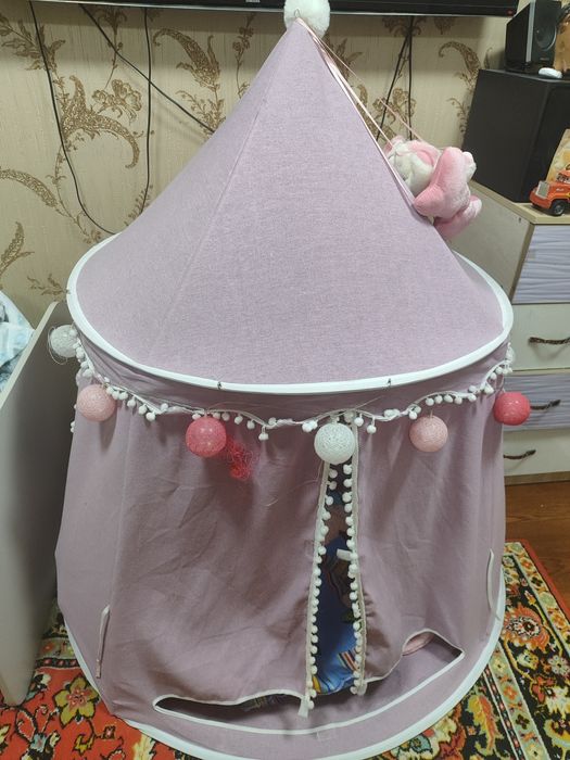 Продам детскую палатку домик