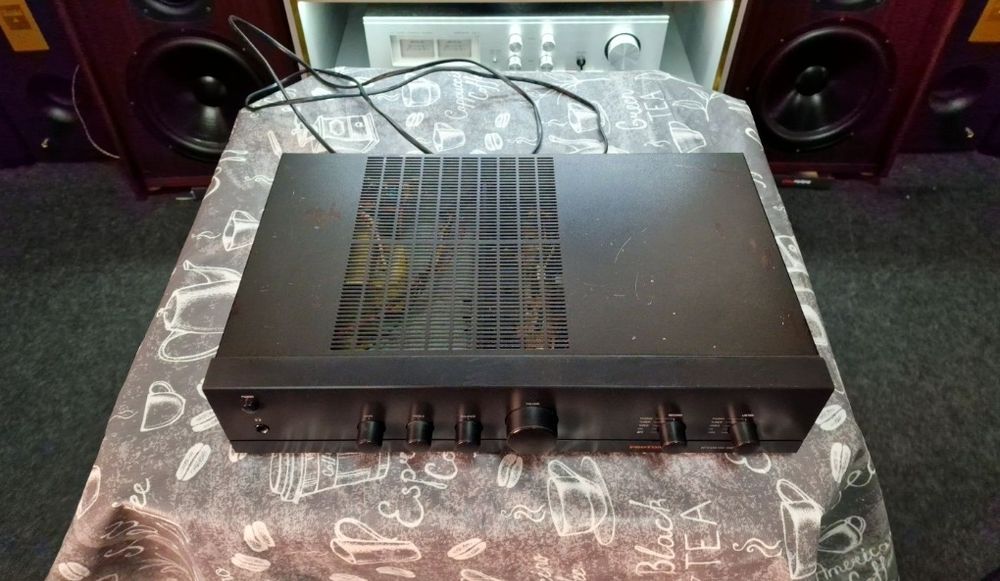 Amplificator Universum System HI-FI 6000 și Amplificator Proton AM 1