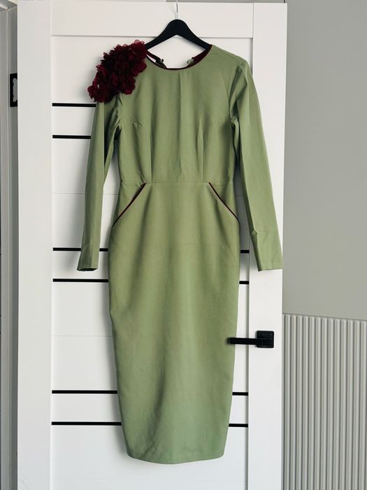 Продам платья Atellier Kassenova