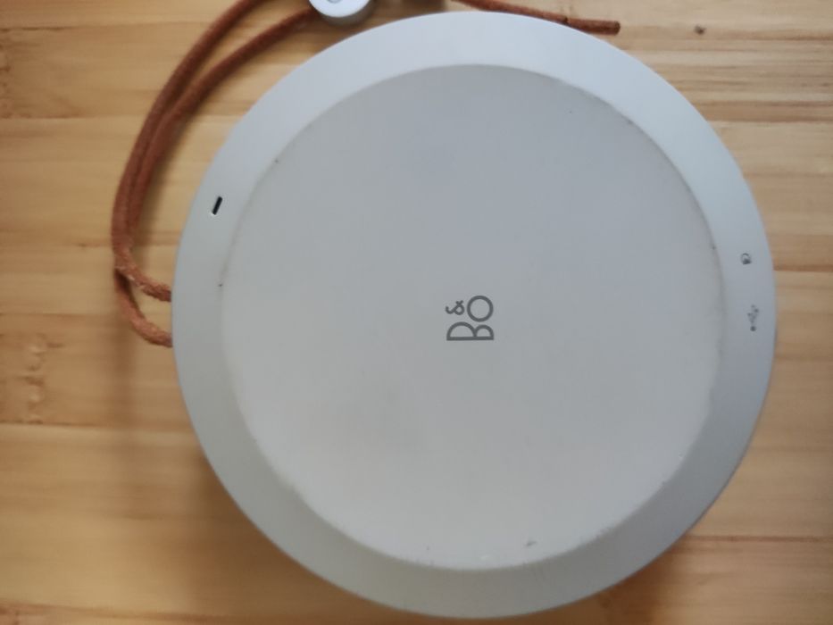 Bang & Olufsen Beosound A1 1st gen beoplay B&O