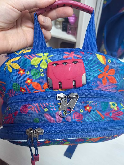 Рюкзак школьный фирменный