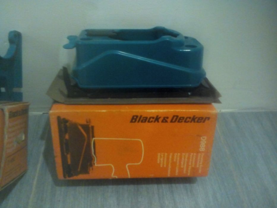 продавам универсални приспособления за бормашина Black and Dekker