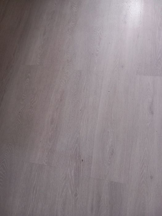 Ламинат сив 20кв