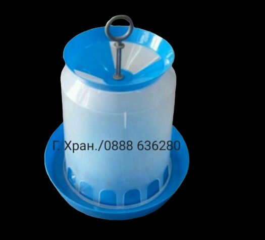 Хранилки и поилки за птици