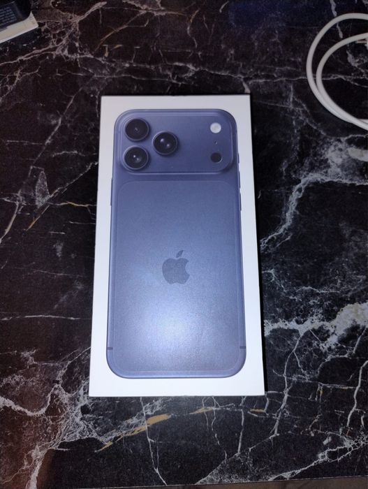 Telefon mobil Apple iPhone 17 Pro Max, 256GB, 5G, Deep Blue