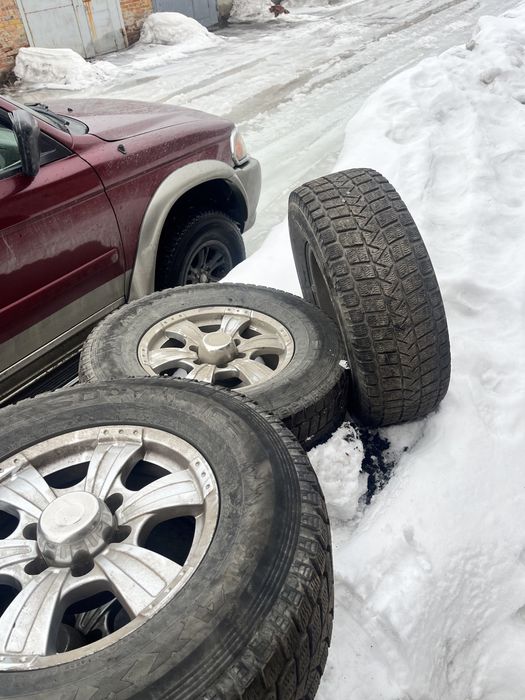 Комплект новых колес