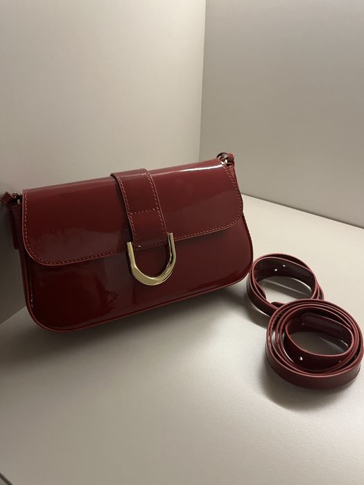 Бордовая сумочка