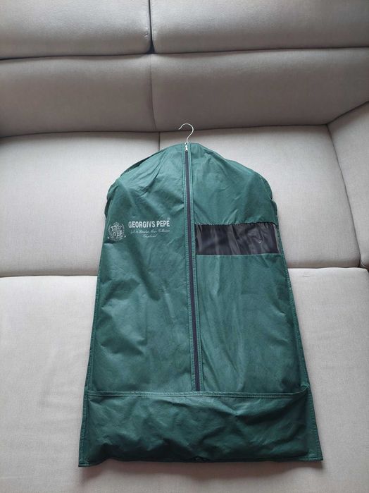 Стилен мъжки костюм