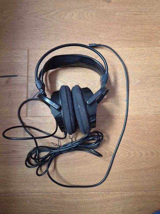 Casti Pioneer SE-M390