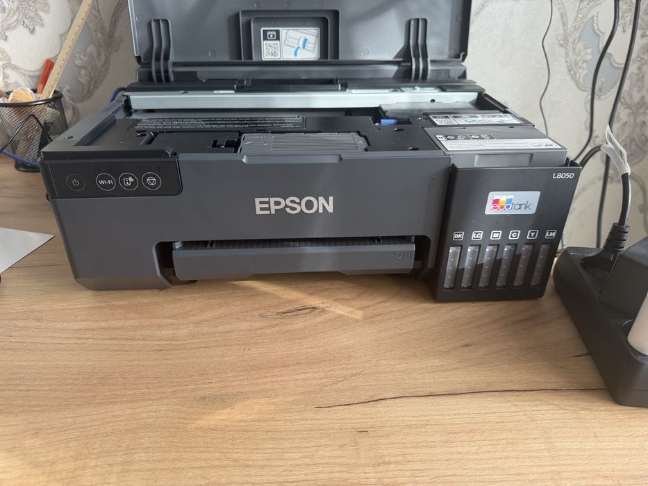 EPSON L8050 Принтер сатылады почти Новый