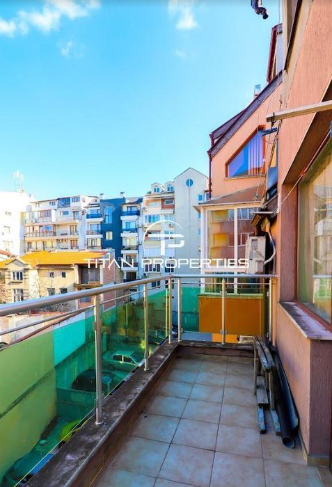 Дава се под наем Двустаен апартамент в Варна, Център - 50 кв.м за 548.25 € - Снимка #4
