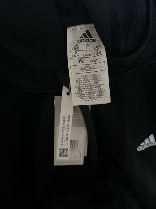 Нов дамски оригинален спортен комплект Адидас