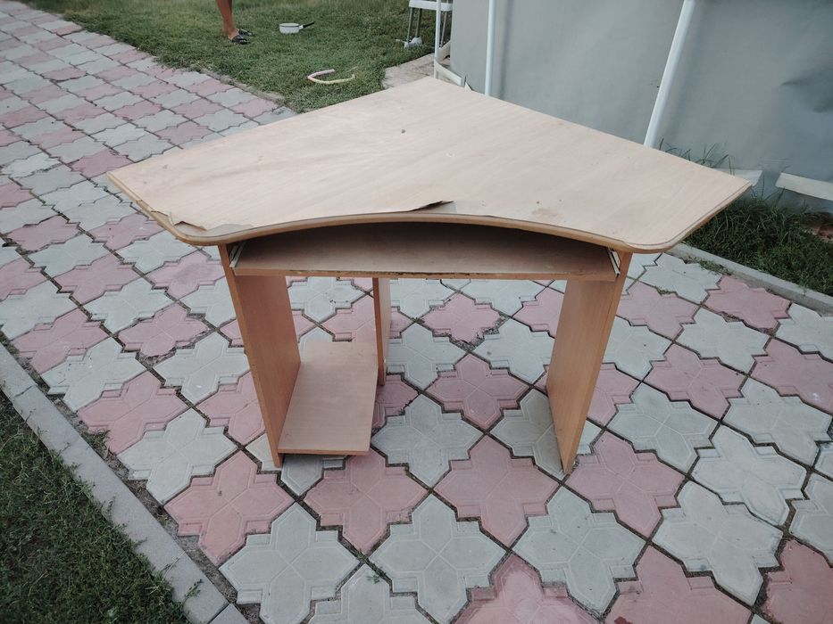 Компютер. Столик