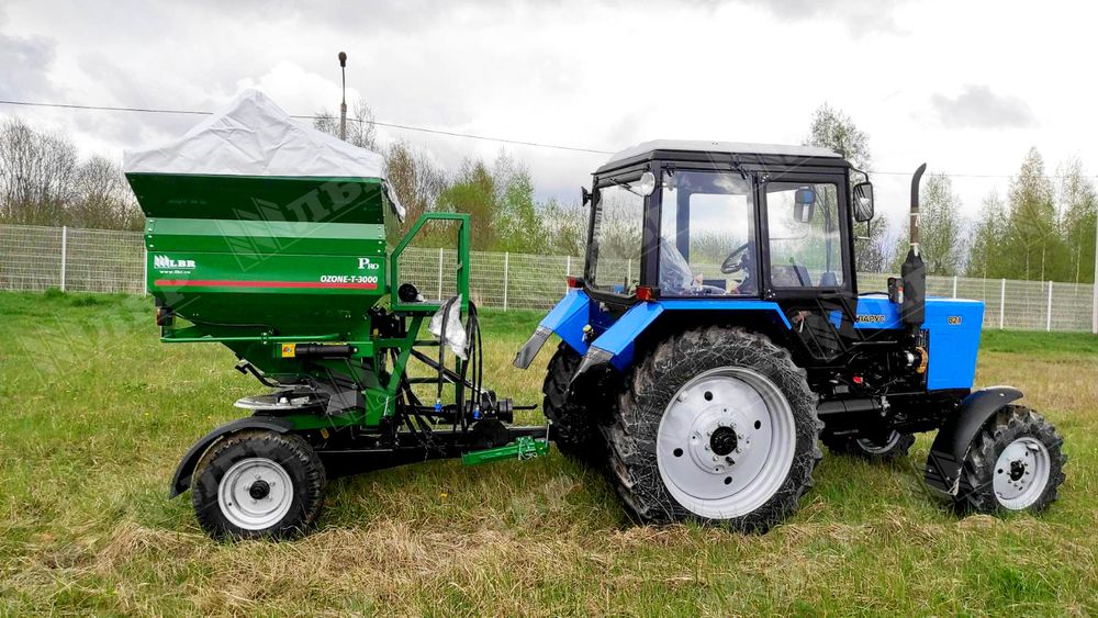 Разбрасыватель удобрений с компьютером OZONE-T-3000 ProPlus+