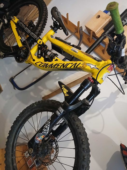 Bicicleta copii DH Commencal cu roti 20 si 24 full suspenion