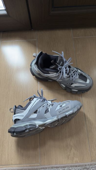 Balenciaga track gri