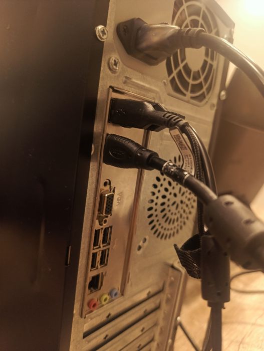 Готовый офисный ПК — SSD 128 ГБ, 8 ГБ ОЗУ, Wi-Fi, Windows 10