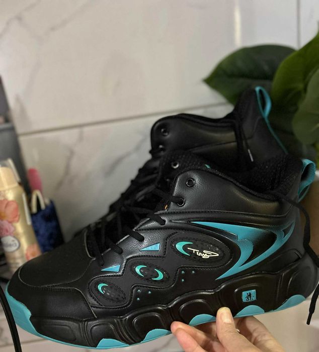 50-51 номер маратонки НОВИ