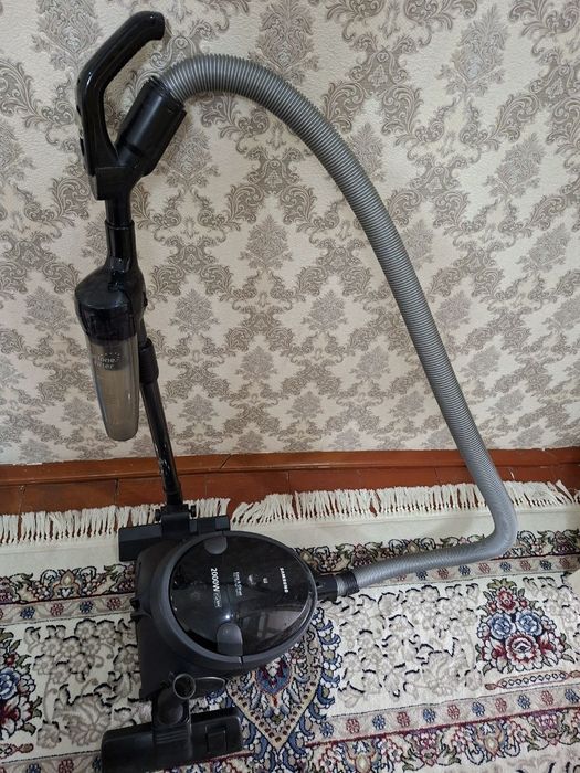 Sotiladi: Samsung 2000W changyutgich (pilesos)