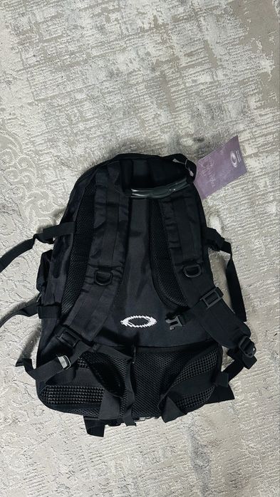 сумка Oakley новая