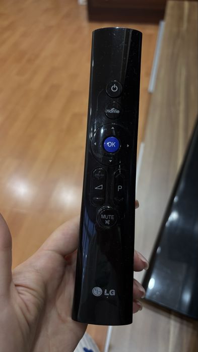 Телевизор LG Xcanvas