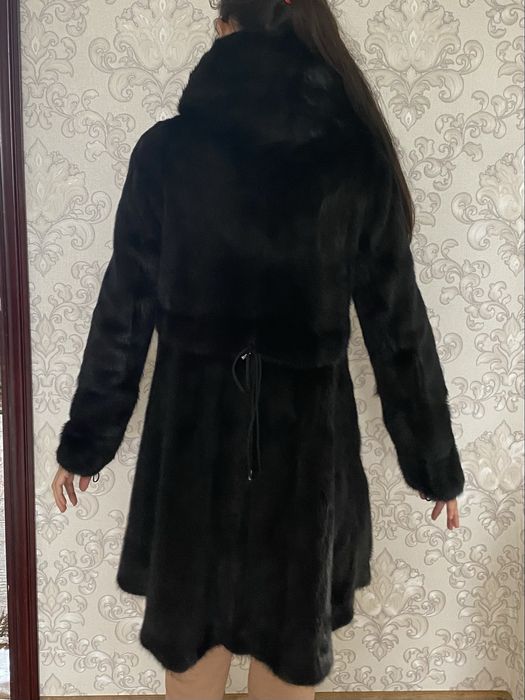 Продам норковую шубу