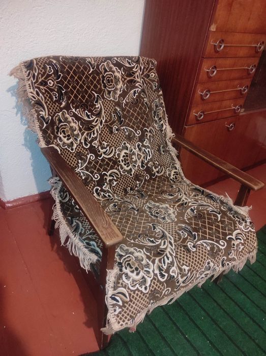 Продаём кресла с чехлами