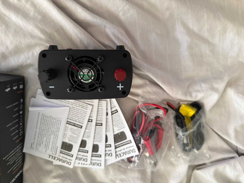 Инвентор 12V КЪМ 230V -  Duracell DRINV40-EU 400W