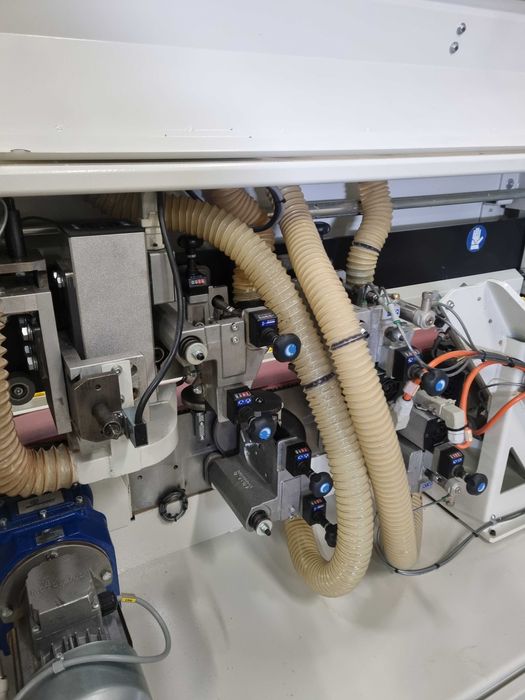 Кантираща машина SCM с предфрезоване