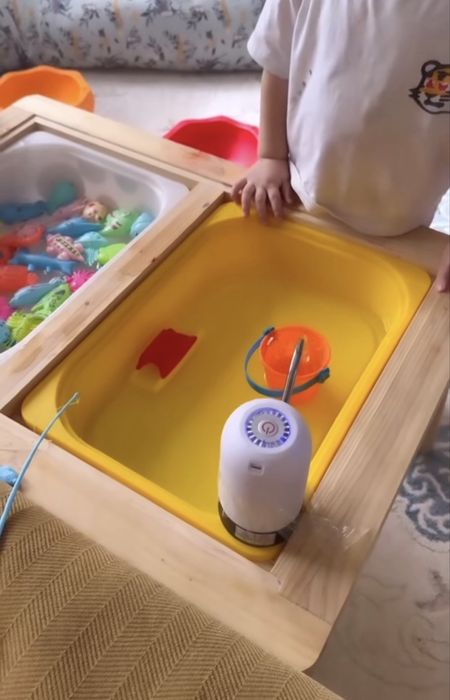 Продам детский стол 3в1