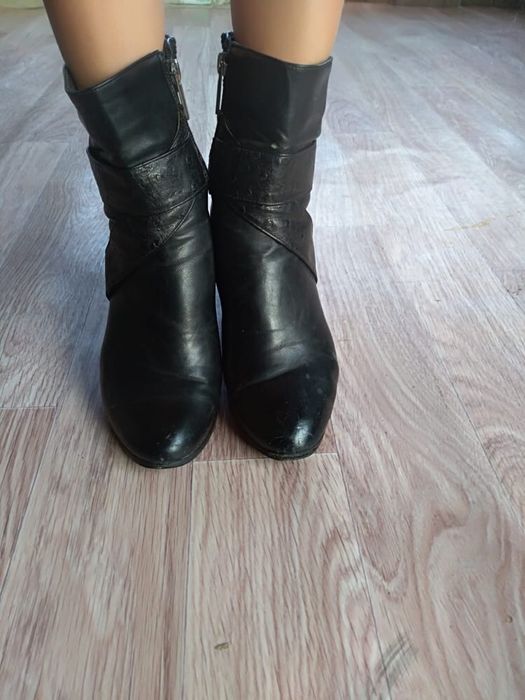 Поодам женскую обувь