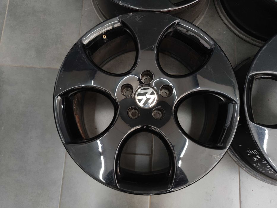 Джанти 18 - Volkswagen Golf GTI