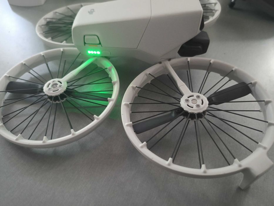 Dji Flip дрон за влогъри