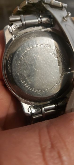 Продам оригинальные часыTissot.