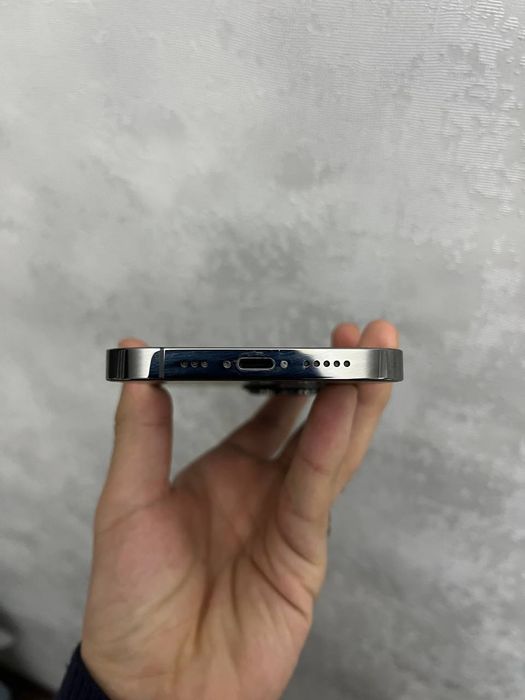 iPhone 13 pro.        .