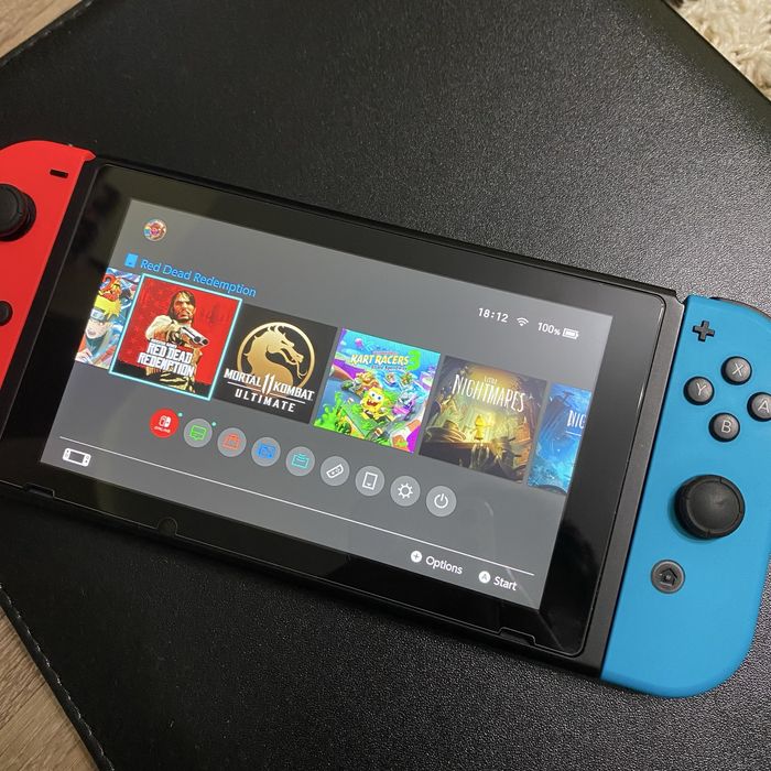 Vand consola nintendo switch cu jocuri