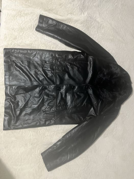 Продам курту кожа